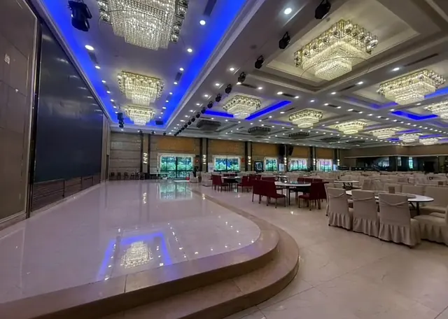 宴会厅主屏与灯饰
